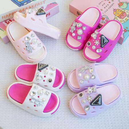 Luxury fashion slippers