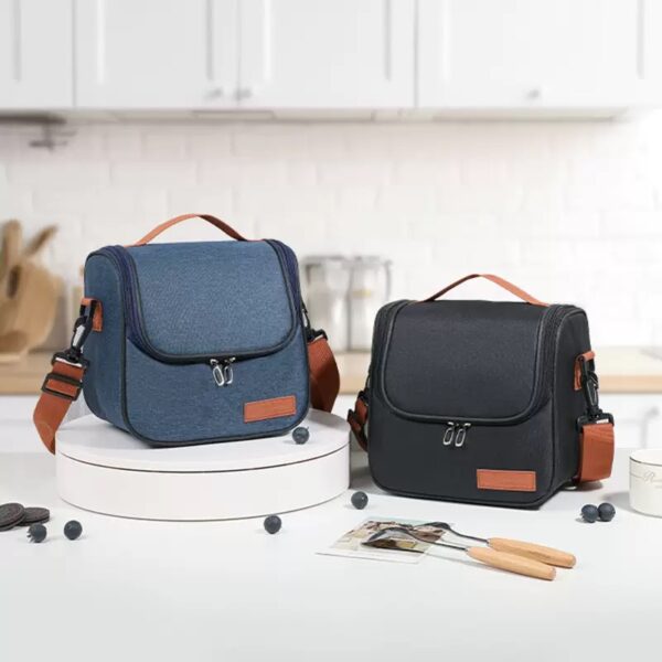 Portable insulated lunch bag